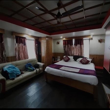 Hotel Knight Inn Shillong Bagian luar foto