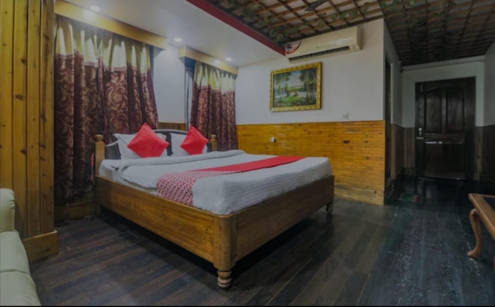Hotel Knight Inn Shillong Bagian luar foto
